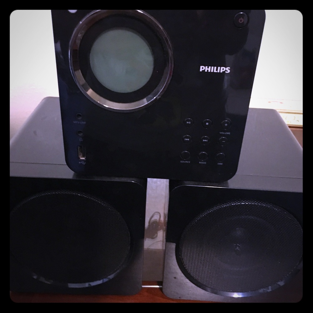 Radio,CD and IPod stand